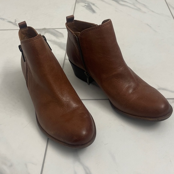 Lucky Brand Women’s Leather Basel Bootie Ankle Boots Colour Toffee Sz 7.5 - Picture 1 of 11